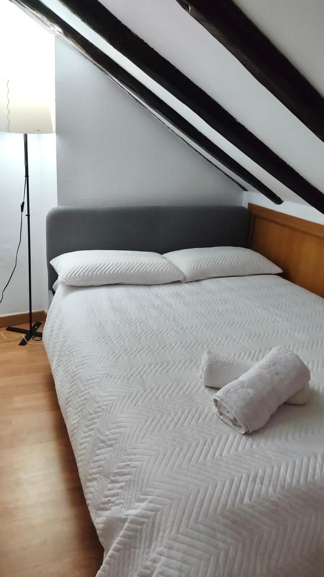 מלון Habitacion Fuencarral Centro מדריד מראה חיצוני תמונה